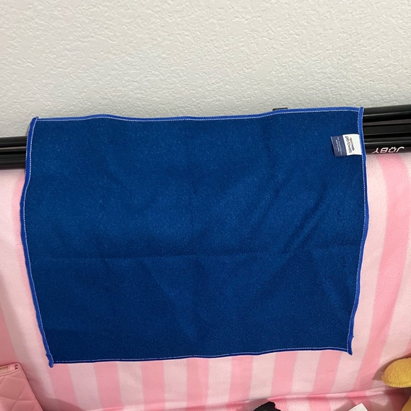 Dodgers playoff towel - Picture 5 of 5